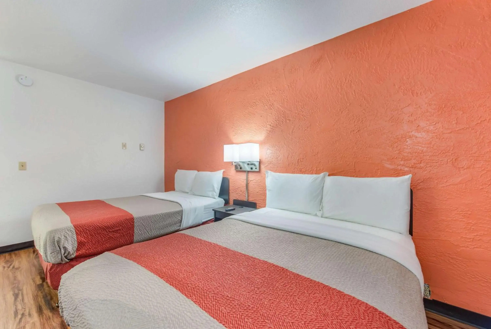 Motel 6 Saint Paul, MN - I-94