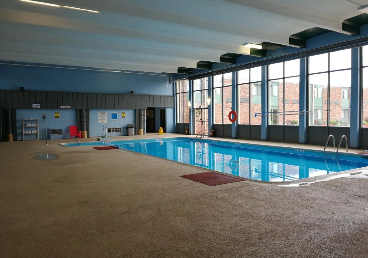 Mystic River Hotel & Suites