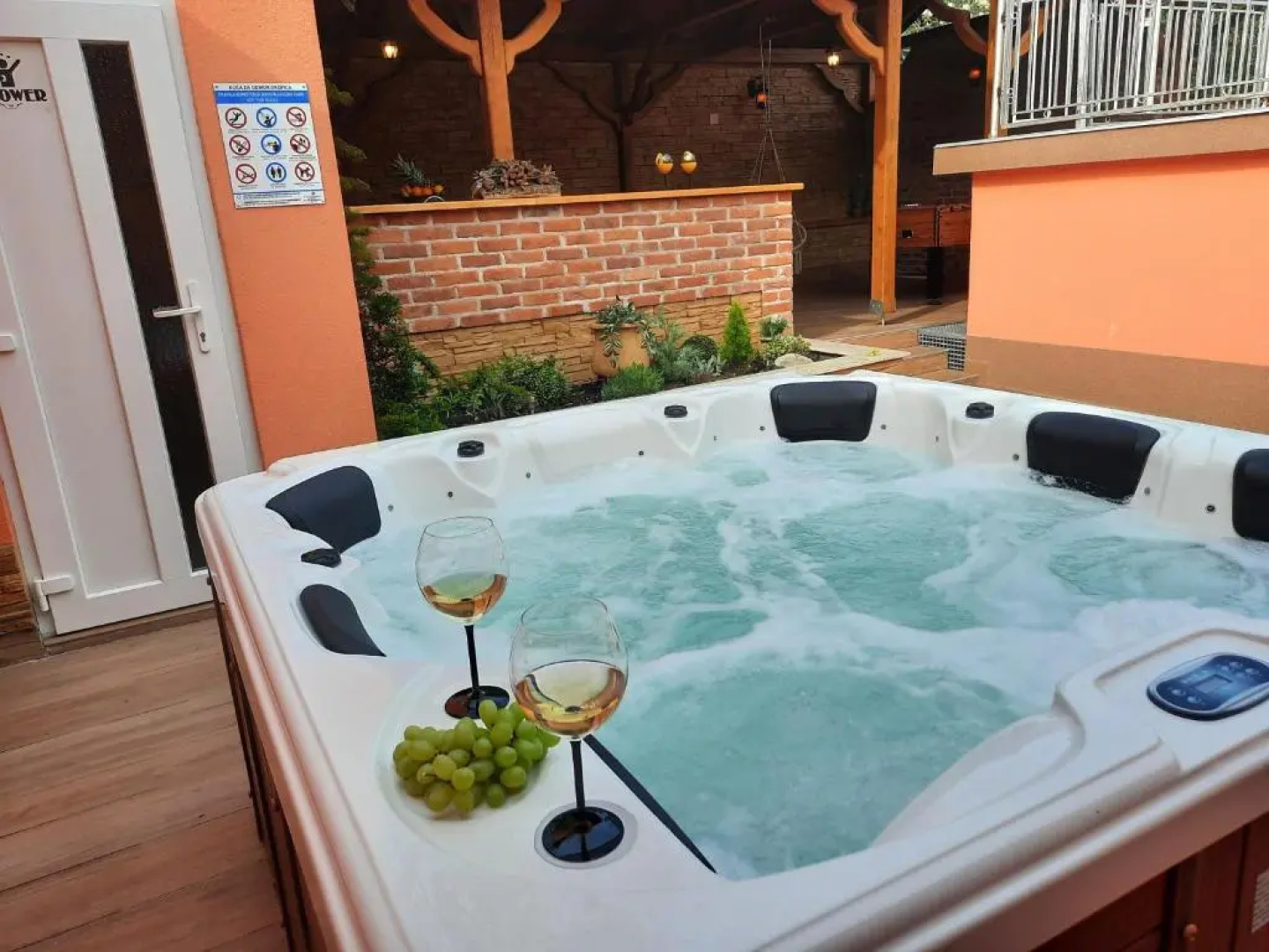 Holiday&wellness house Grofica