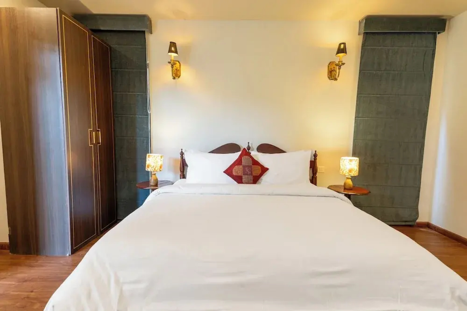 The Manor - Best Service Apartments