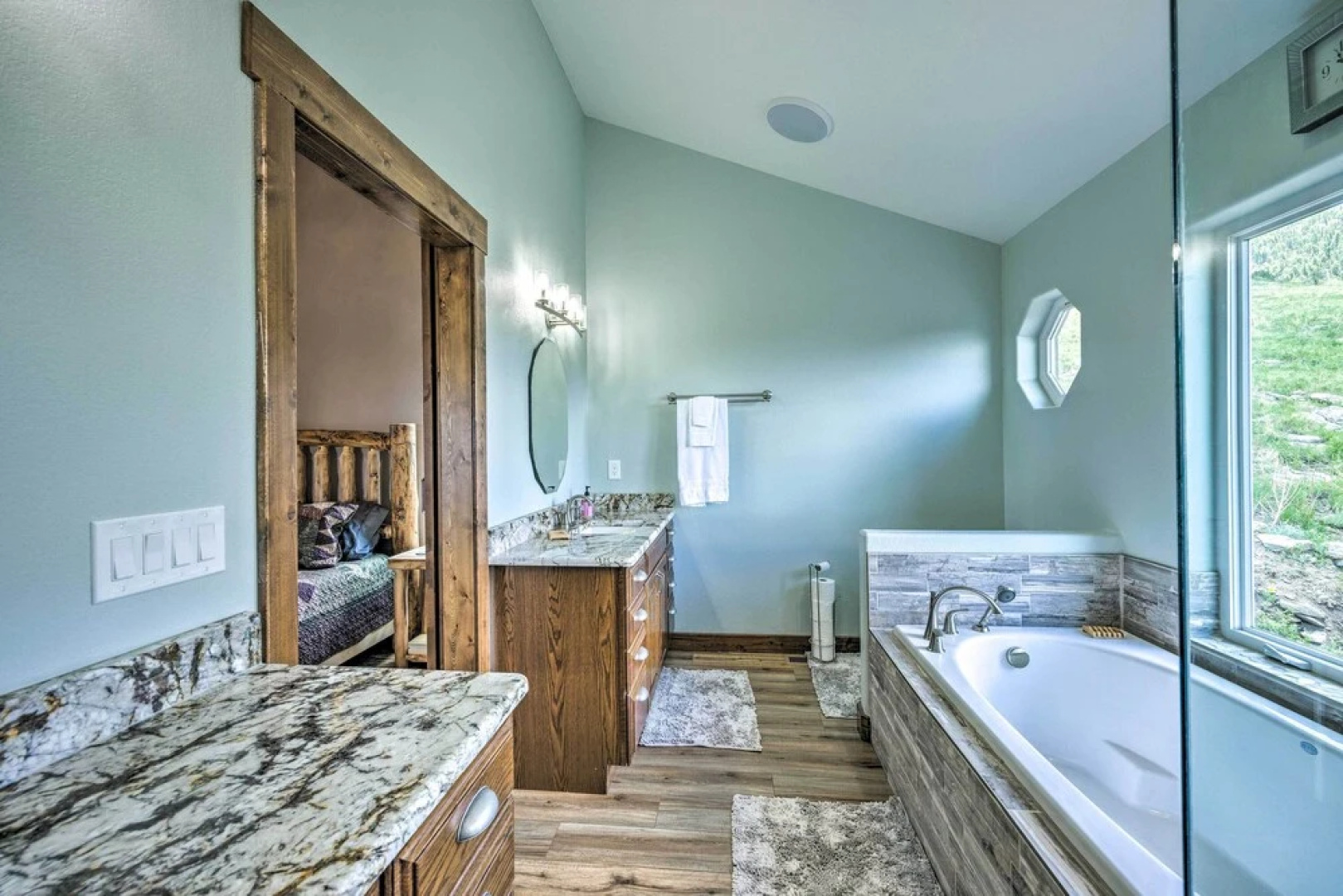 Hot Tub & Mtn View: Cripple Creek Retreat!