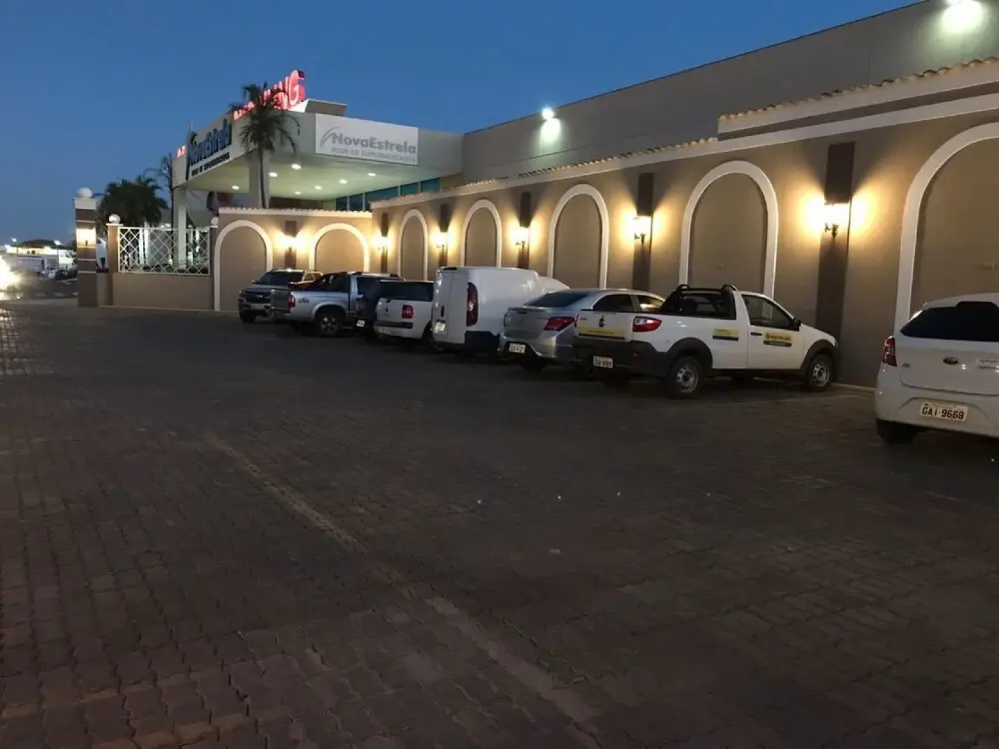 Hotel Oeste Plaza