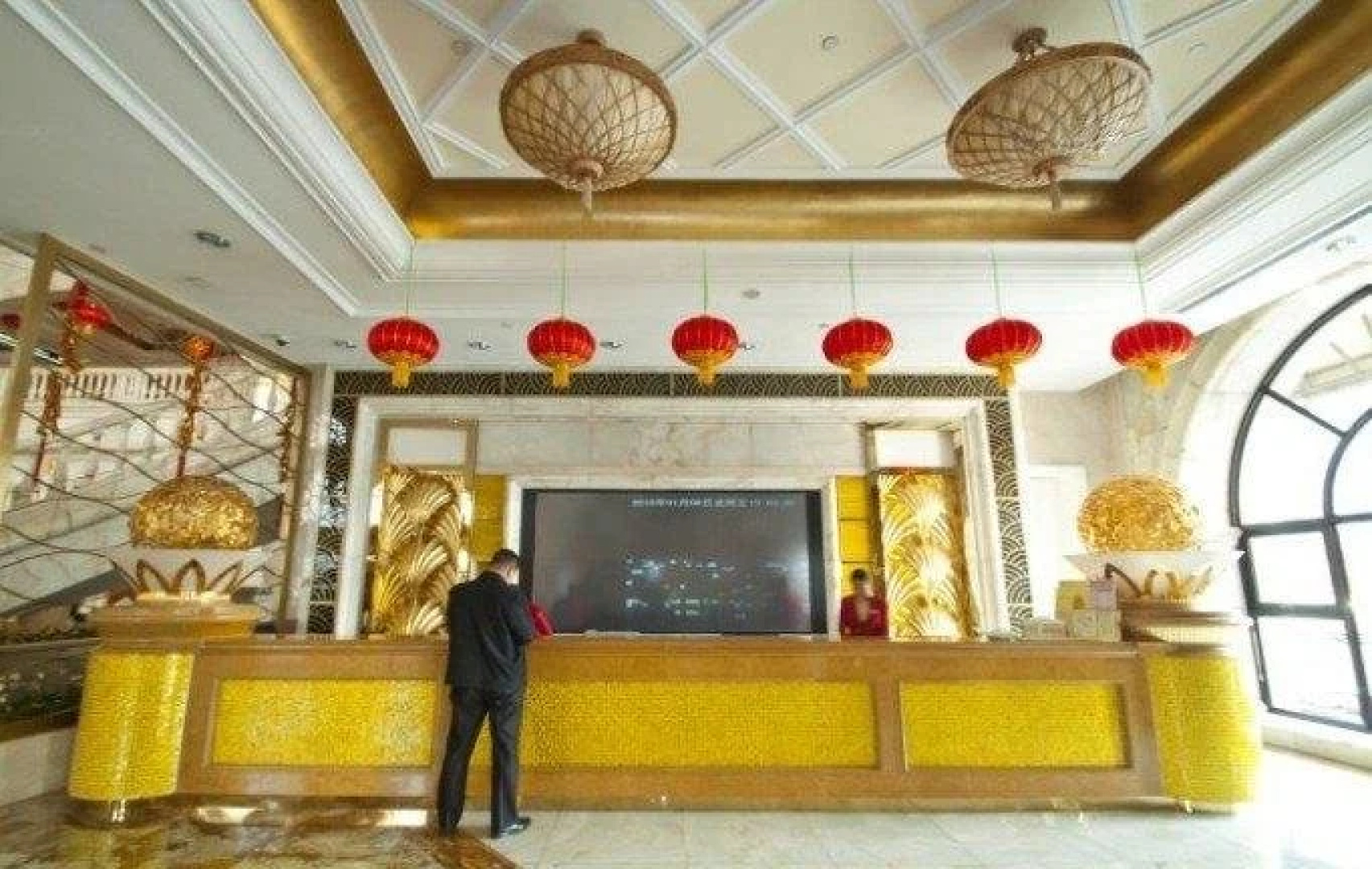 Huasheng Jiangquan Hotel & Town