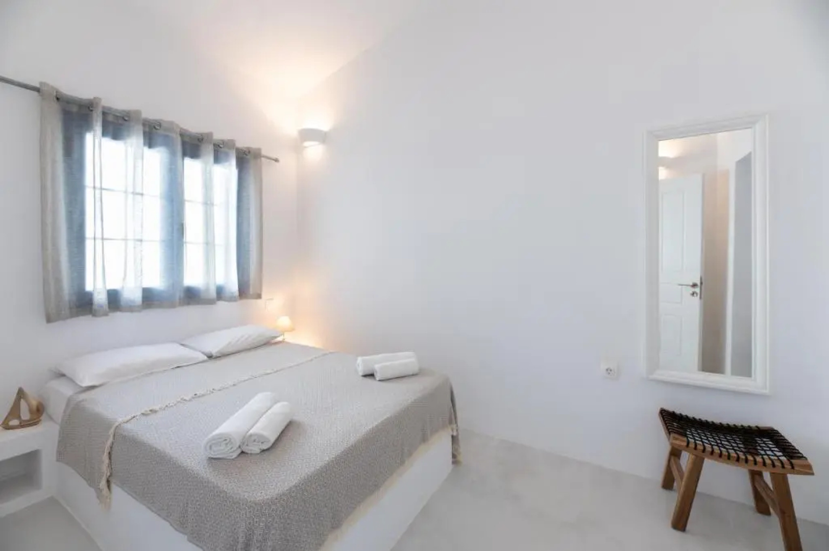 Muses Apartments
