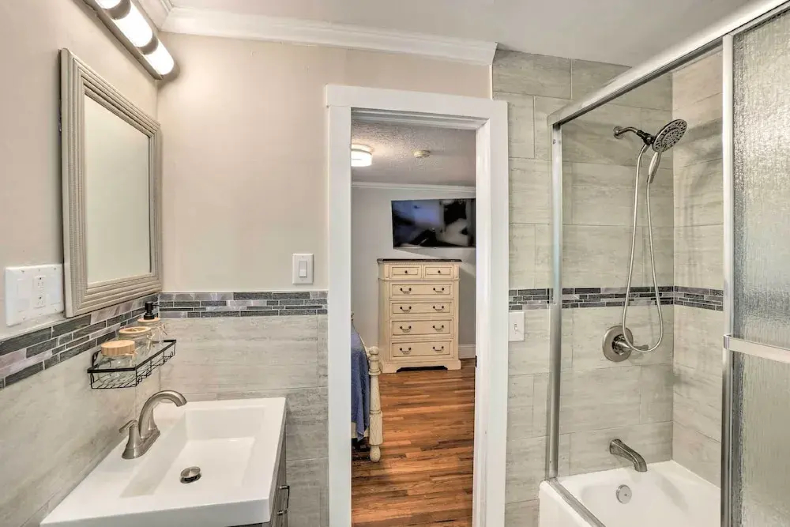 Waterfront Port Richey Getaway w/ Shared Dock