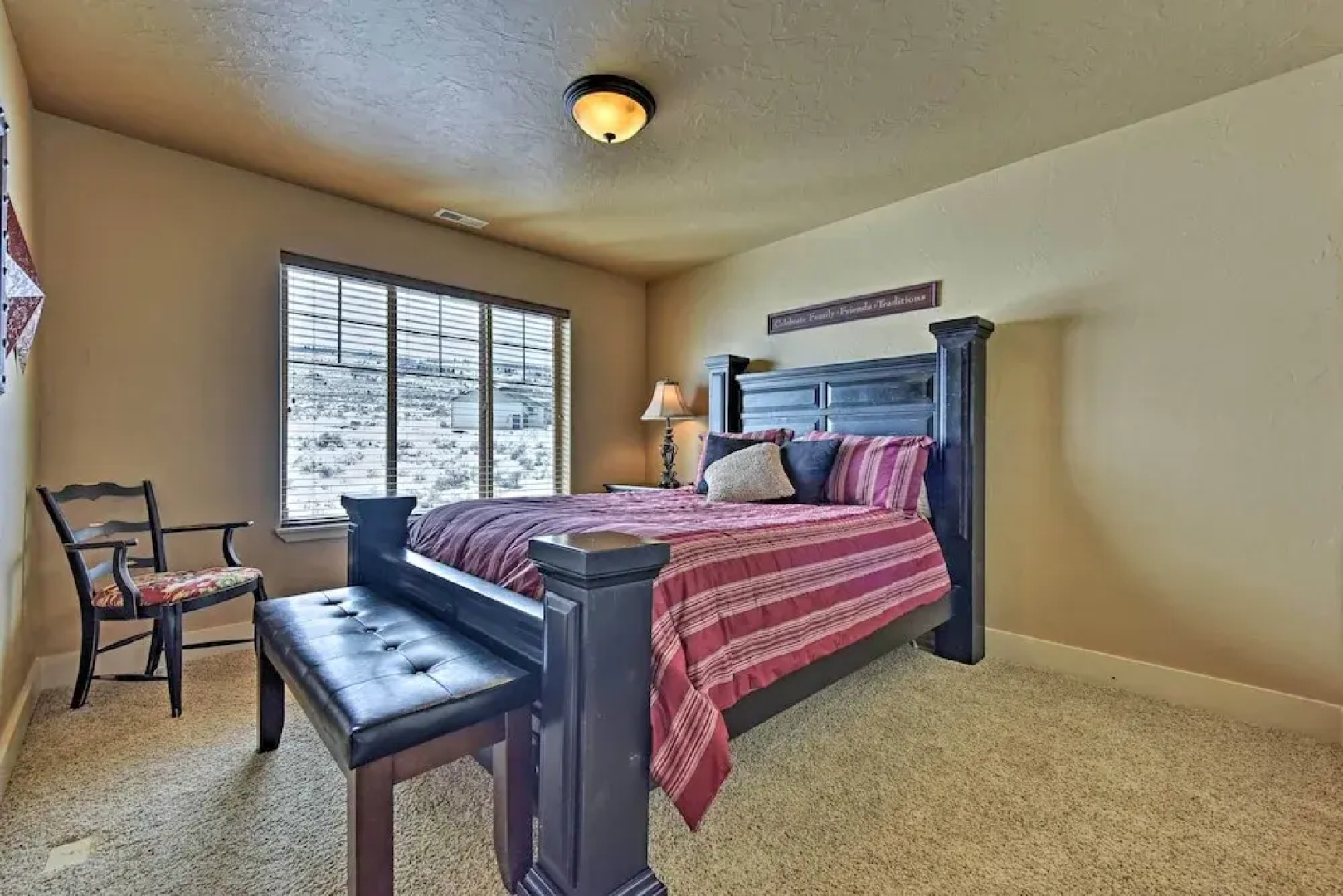 Cabin w/ Beach Access, Sport Court, Hot Tub & View
