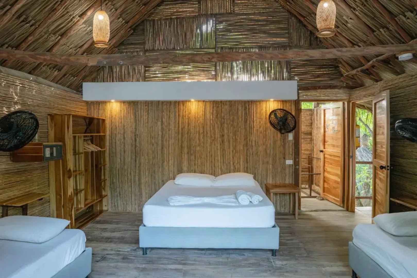 La Playita Hotel