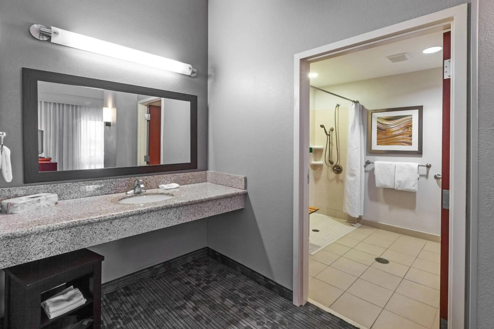 Courtyard by Marriott Tulsa Woodland Hills