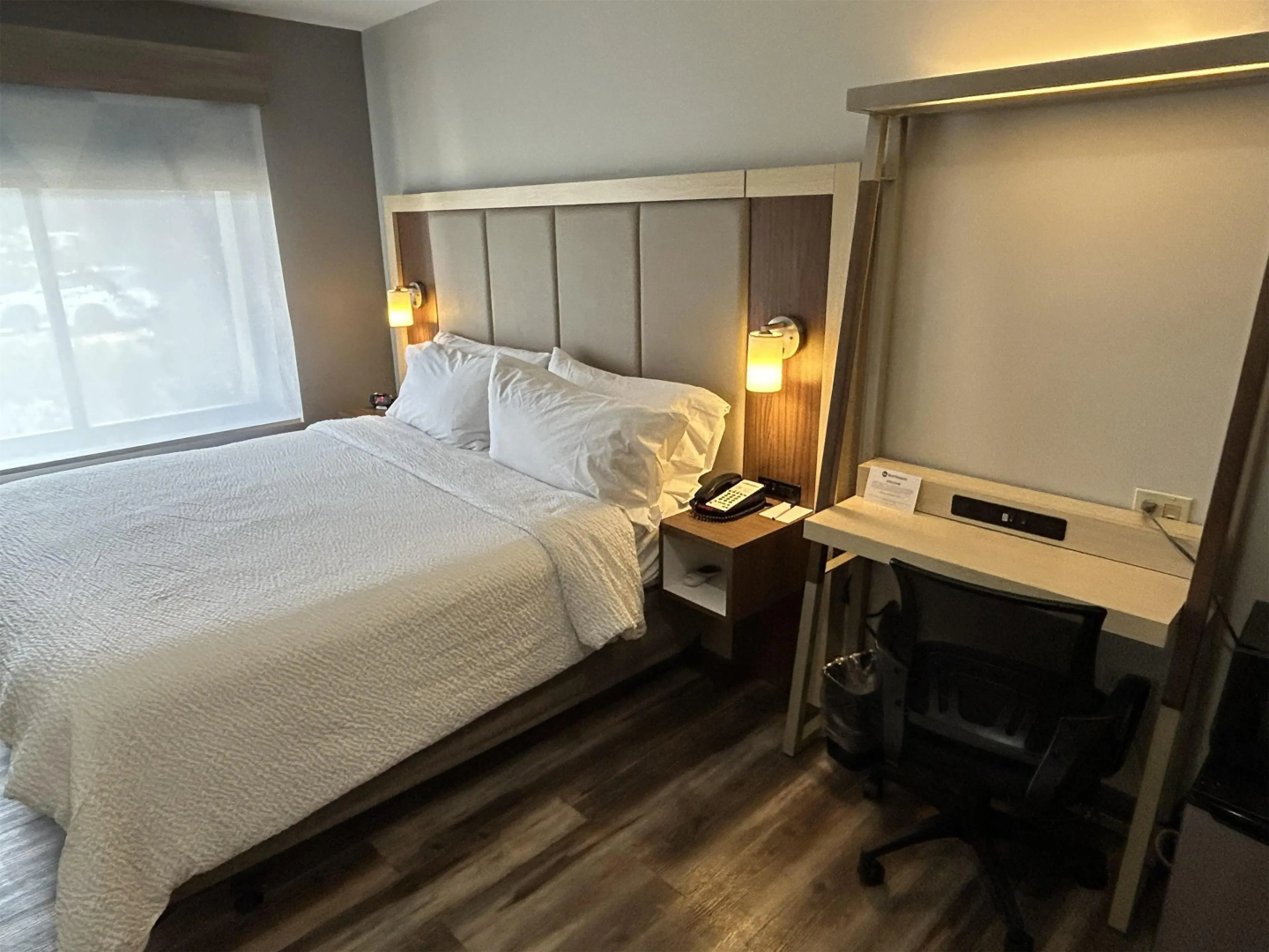 Best Western Roslyn-Long Island Hotel