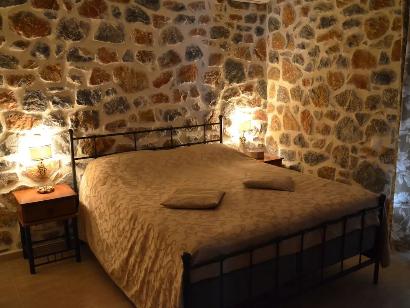 Charming Villa in Agia Paraskevi With Swimming Pool