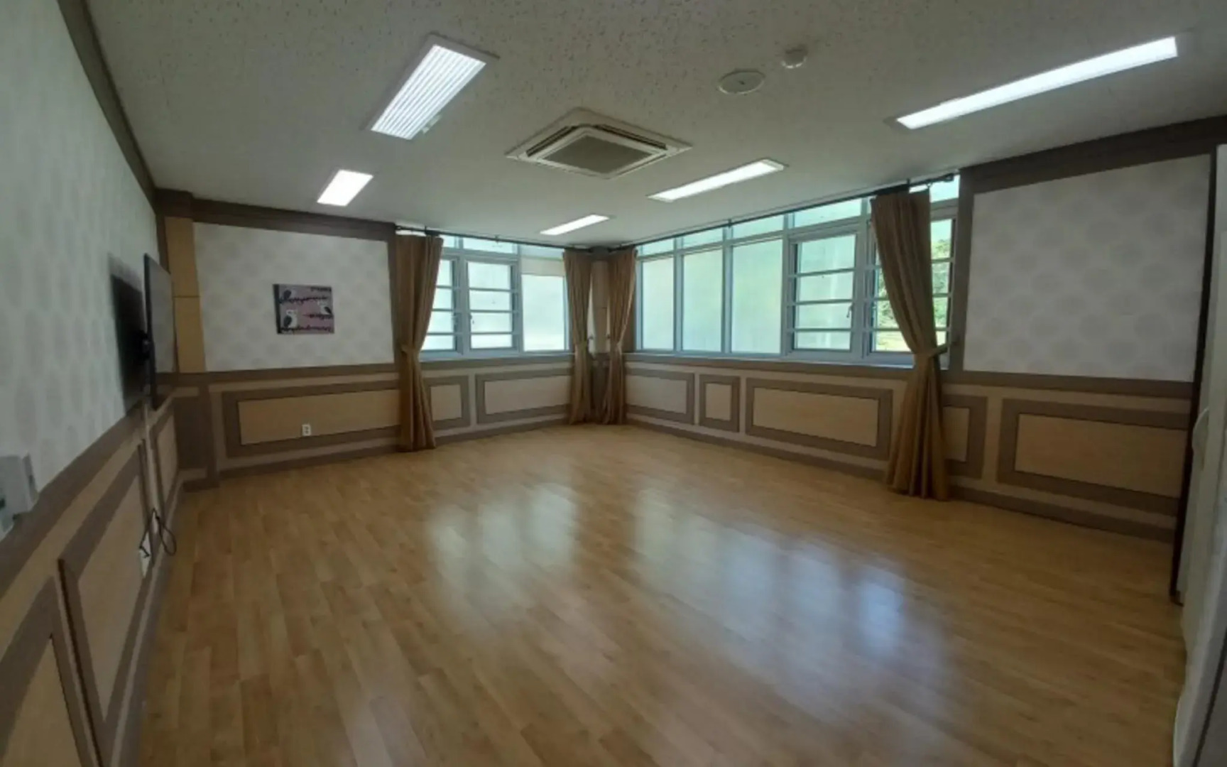 Danyang Three Nests Stay Pension