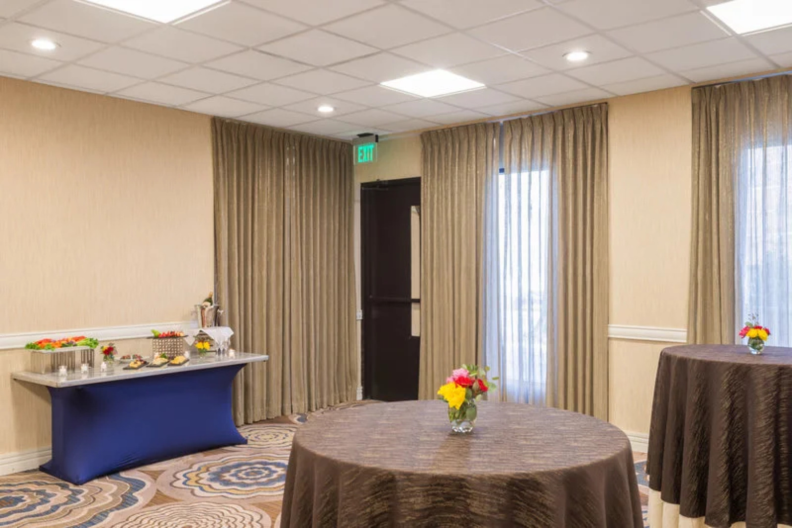 Crowne Plaza Hotel White Plains downtown