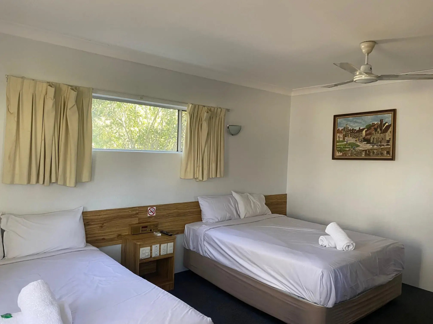 Emerald Central Hotel