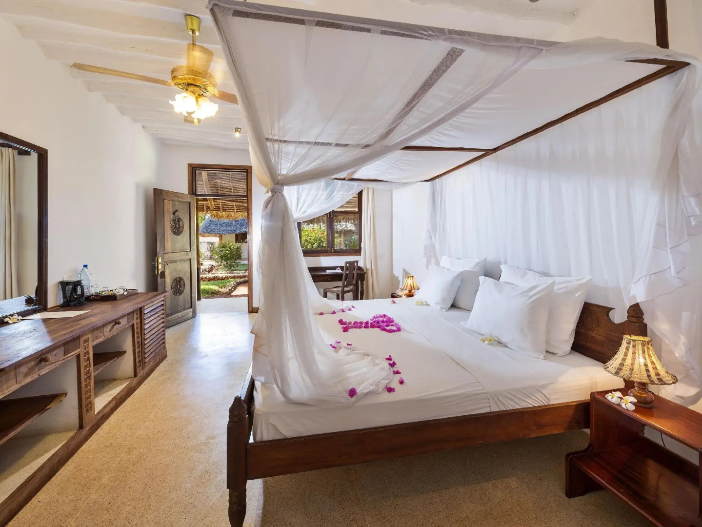 Diamonds Mapenzi Beach - Все включено