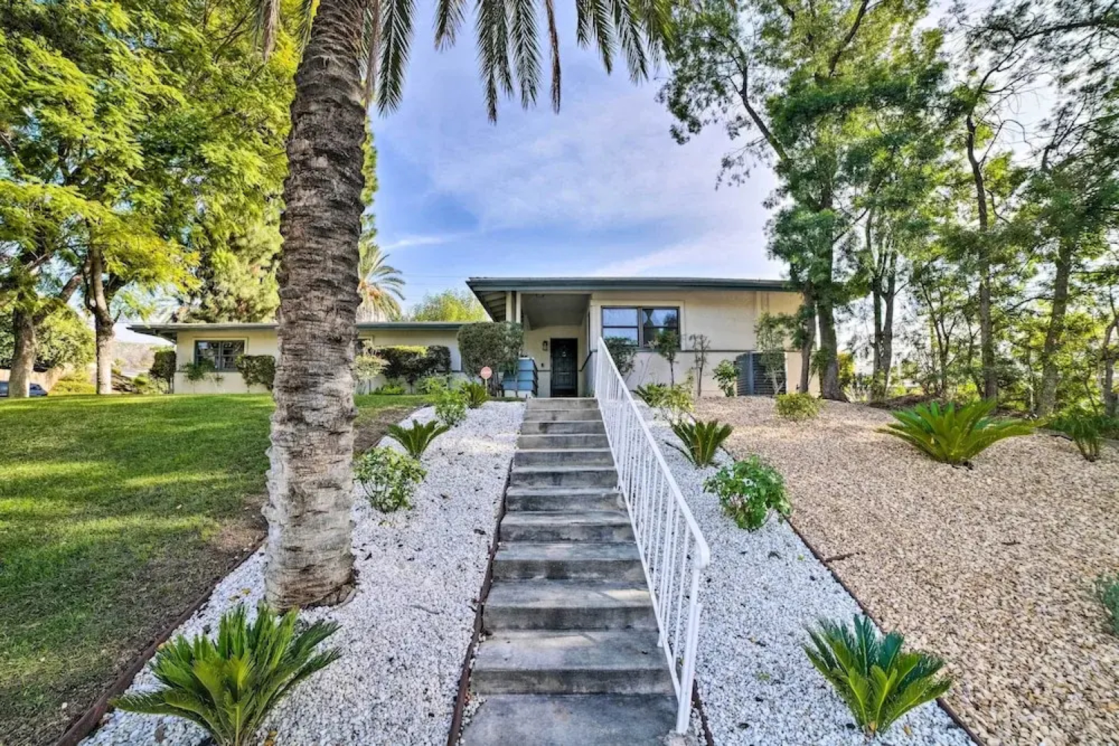 Spacious Riverside Home w/ Game Room & Yard