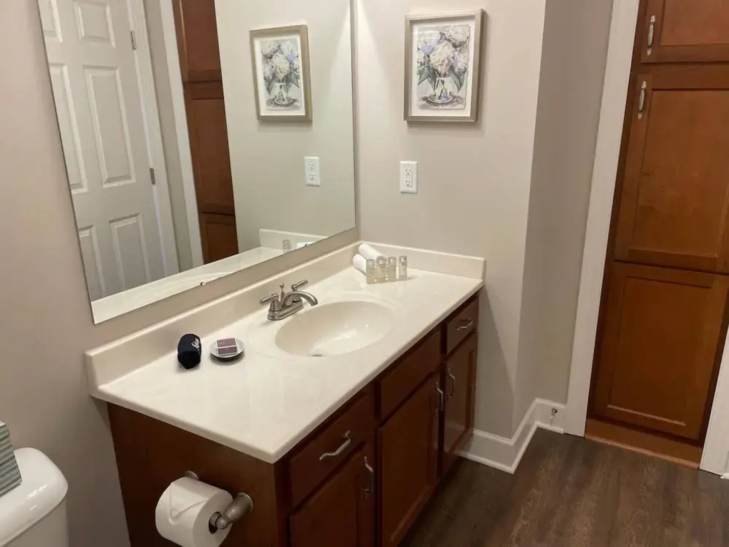 Peaceful Polaris Penthouse 2BR W D Balcony