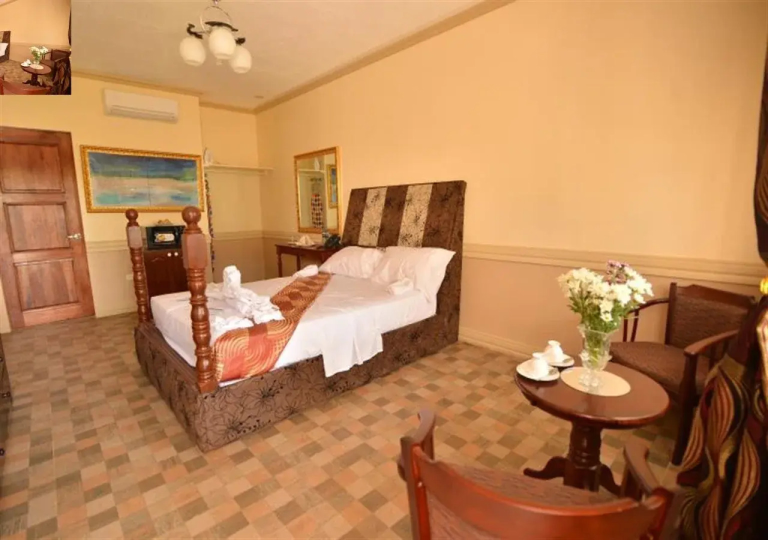 Inn and Suites at Roz and Angeliques