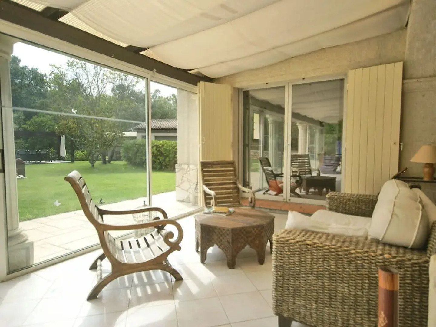 Top! Villa With Heated Jacuzzi, Private Pool, Large Lawn and Outdoor Kitchen
