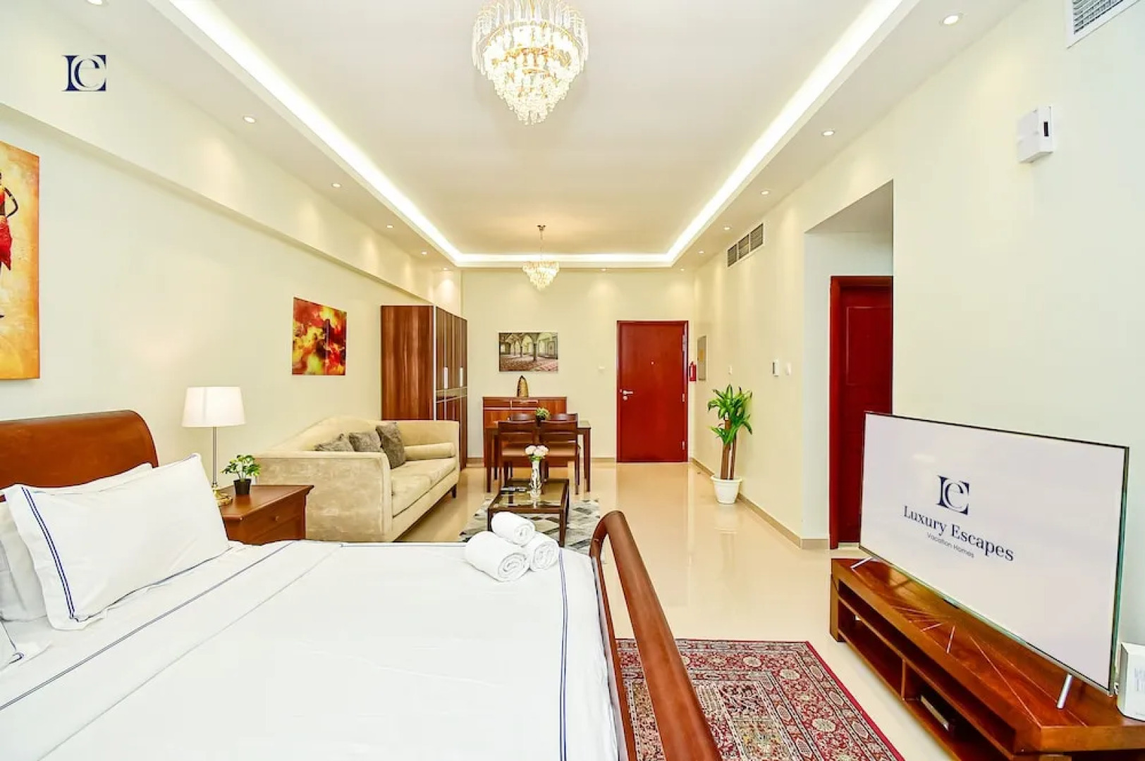 PRL Spacious studio with closed kitchen