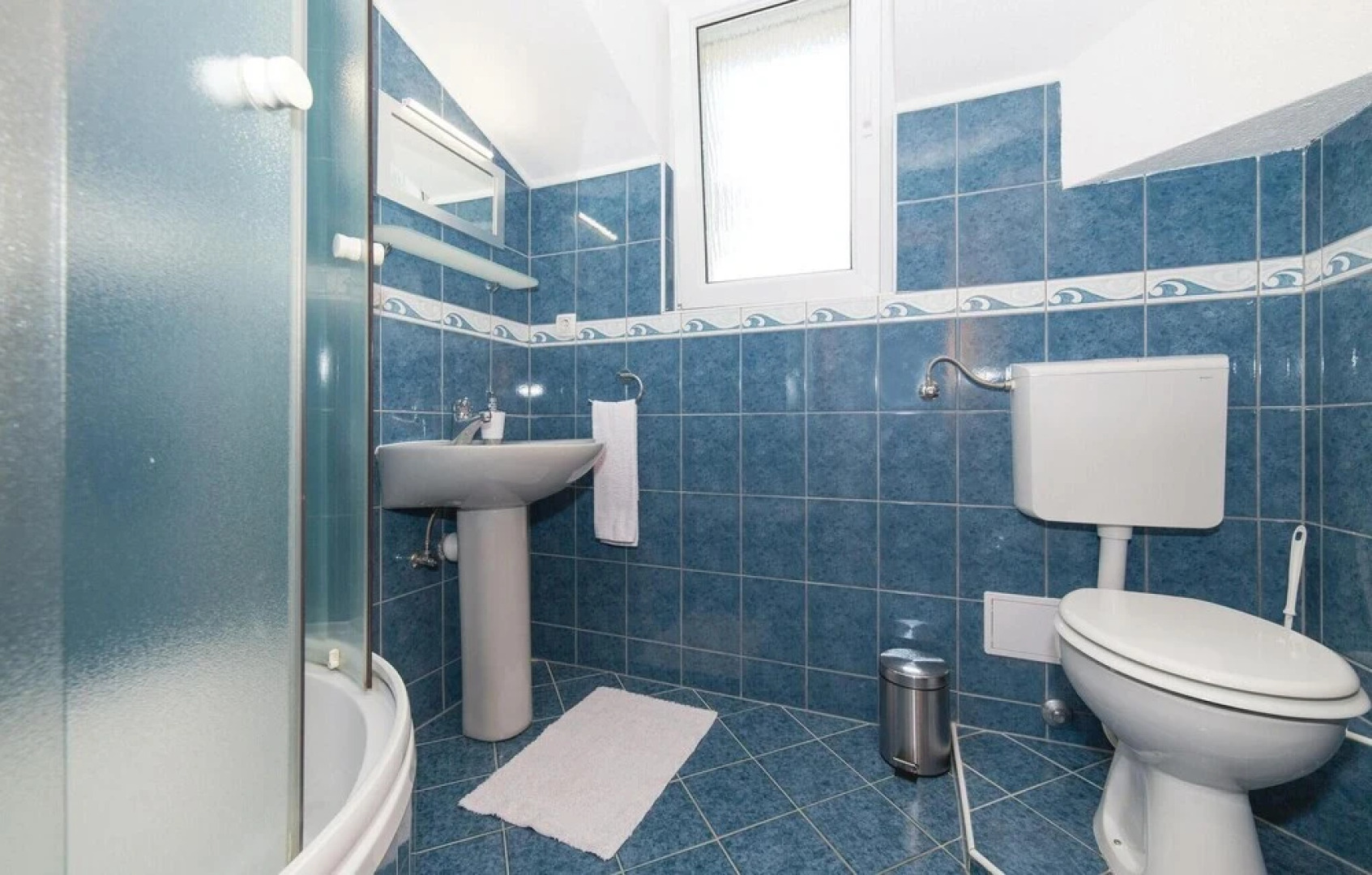 Beautiful Home in Kastel Kambelovac With Wifi and 3 Bedrooms