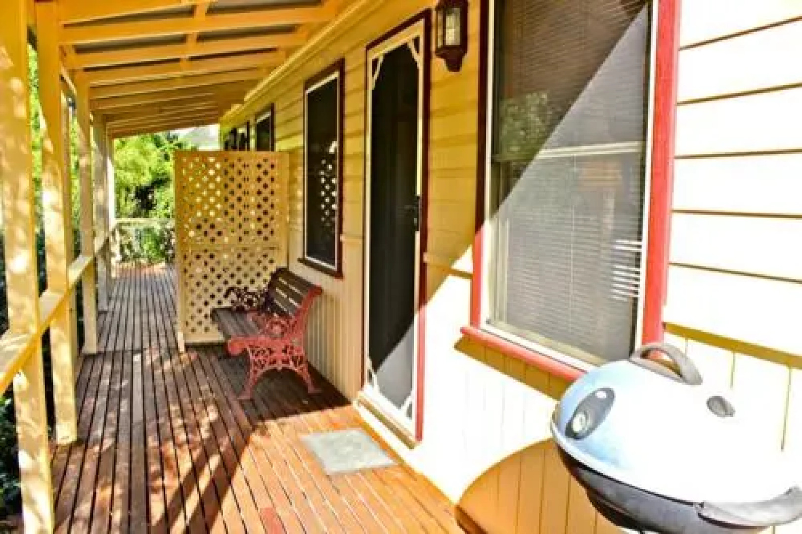 Autumn Leaf Cottage 1