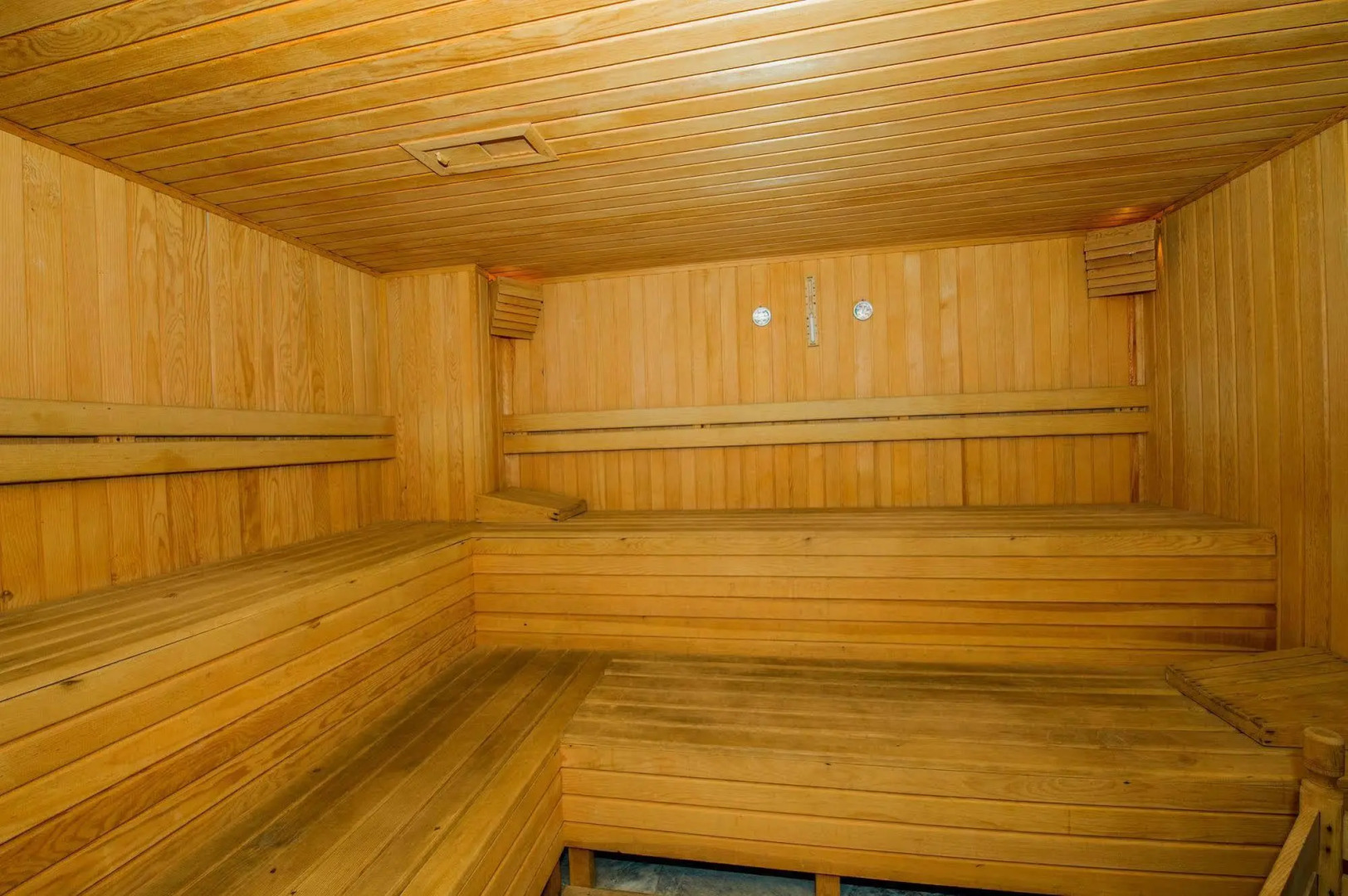 Assos Eden Gardens Hotel