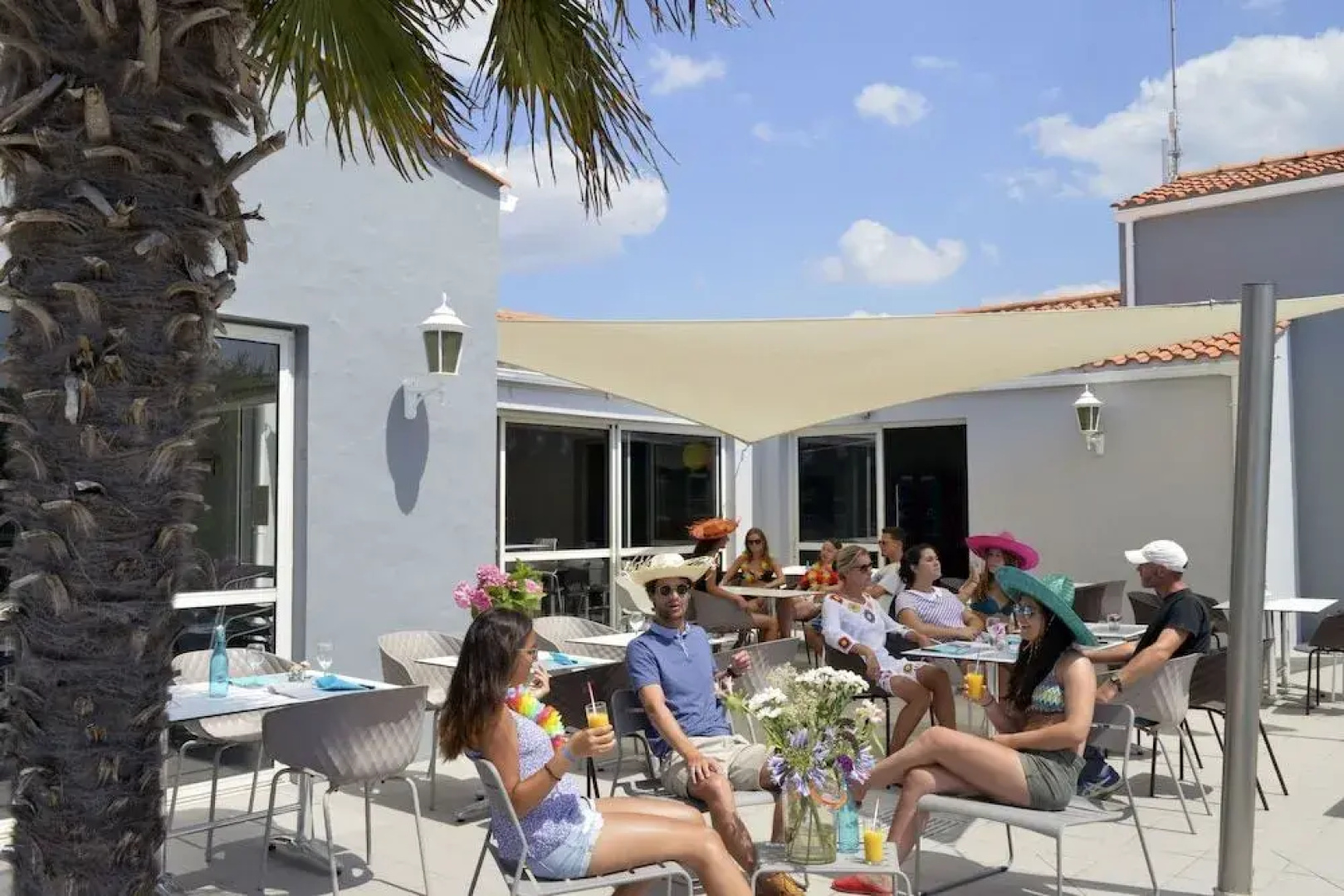 Camping Les Places Dorees