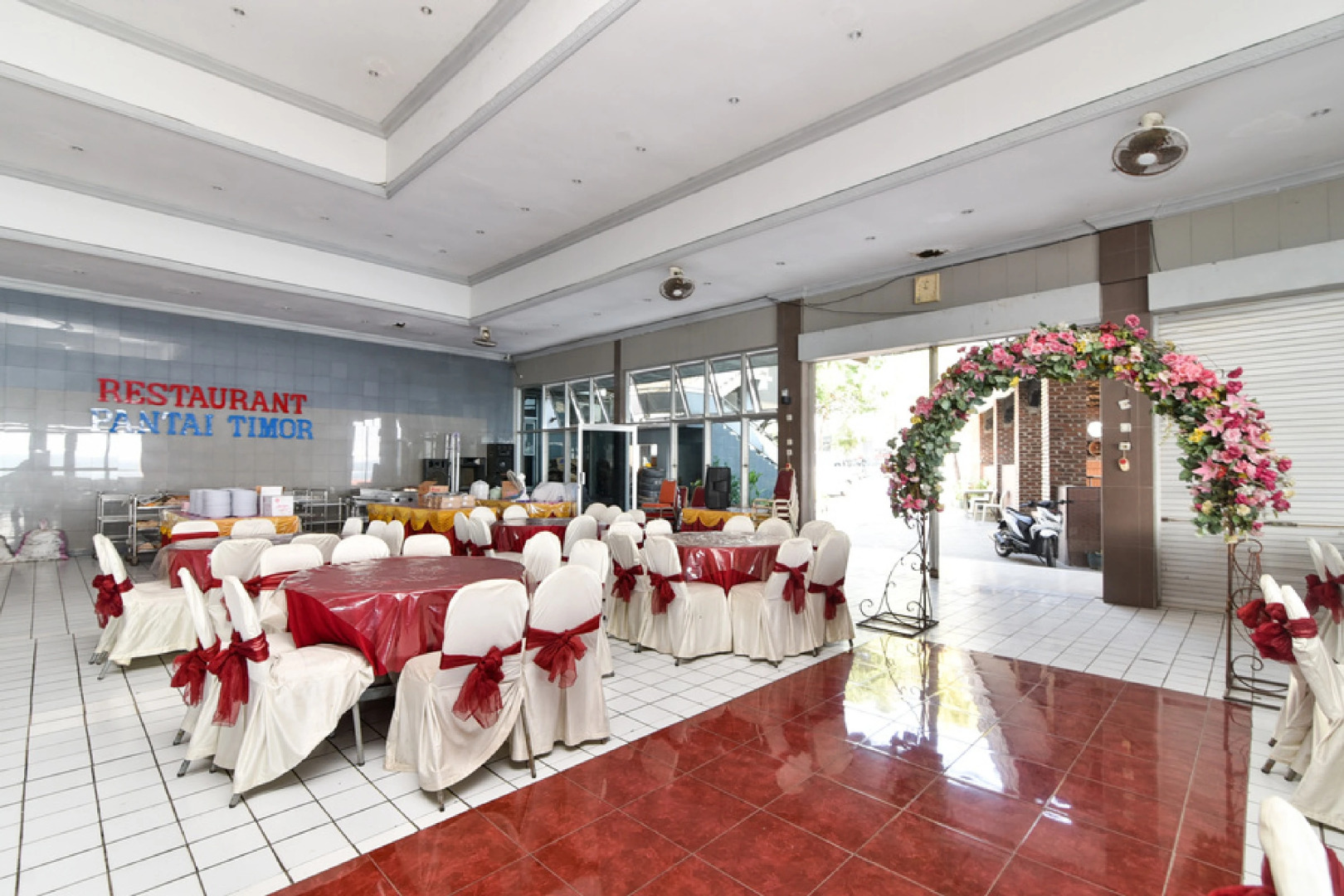 RedDoorz Plus @ Hotel Pantai Timor