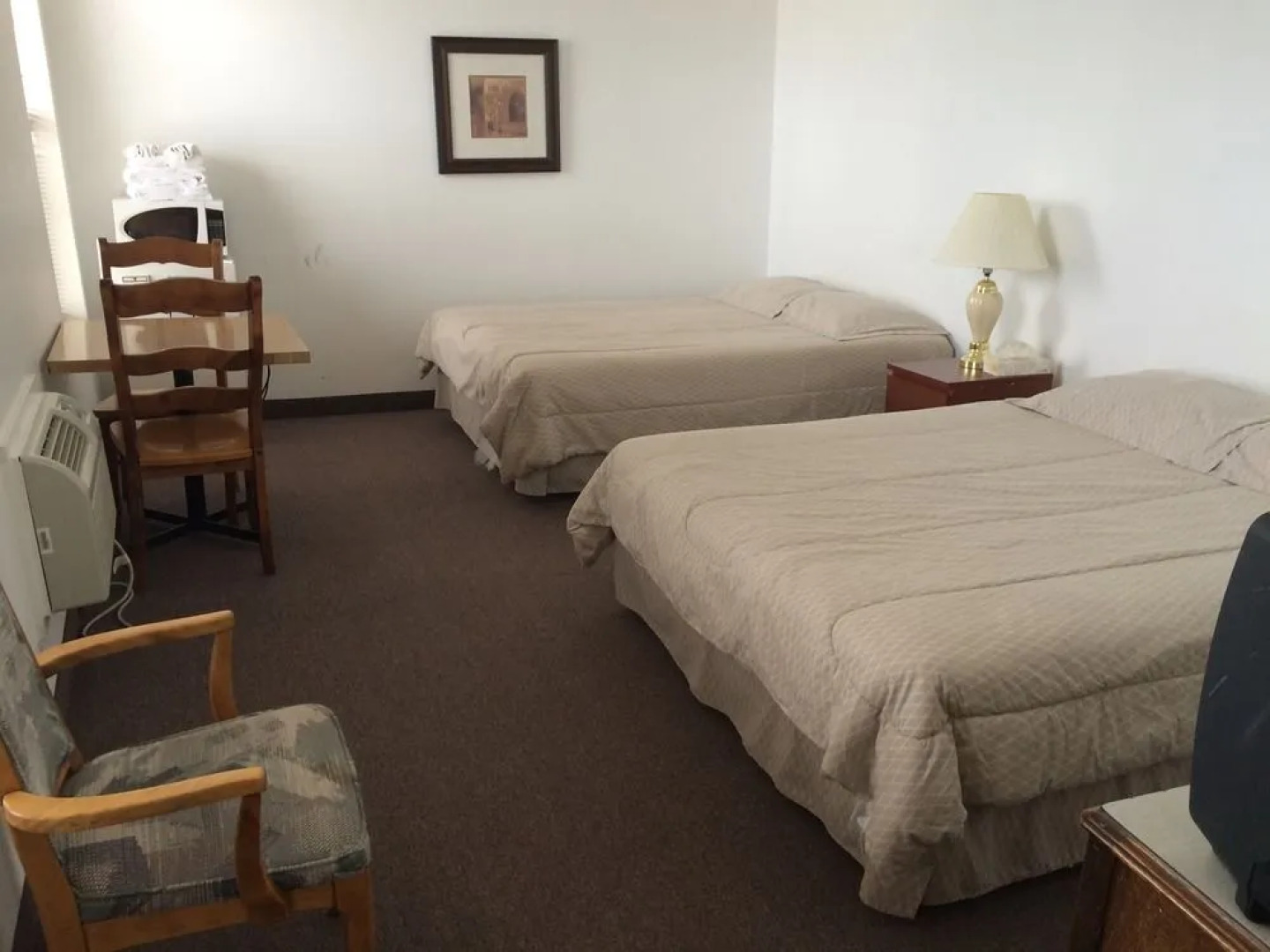 Imperial Hunter Hotel