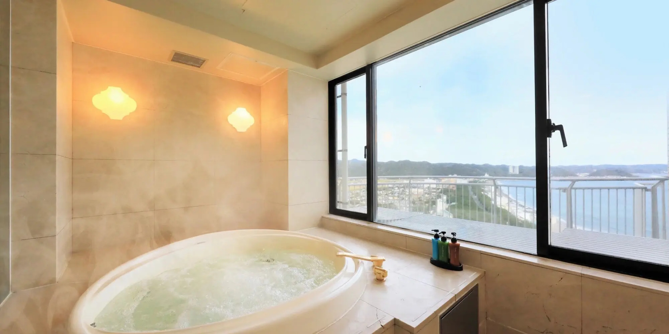 Kamogawa Grand Tower