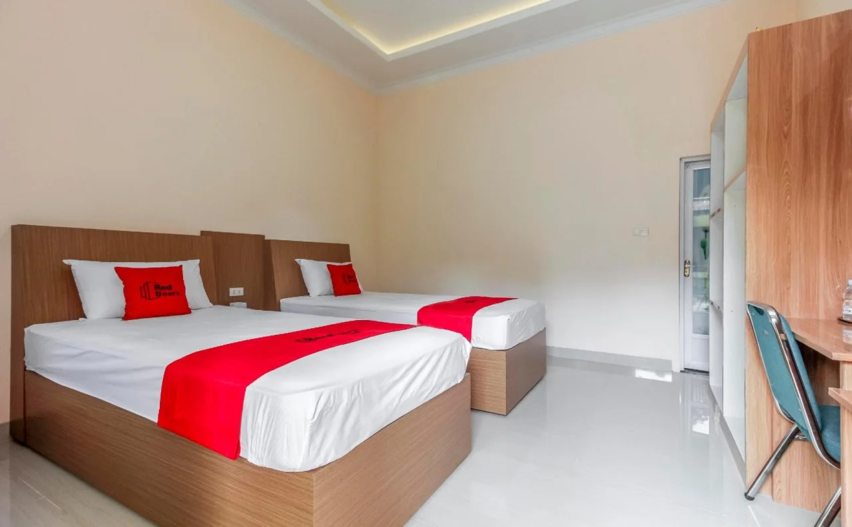 RedDoorz Plus @ Pangkal Pinang Mentok