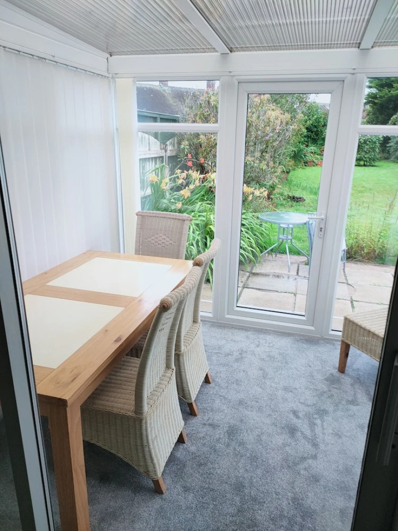 Charming 2-bed House in Fleetwood, England