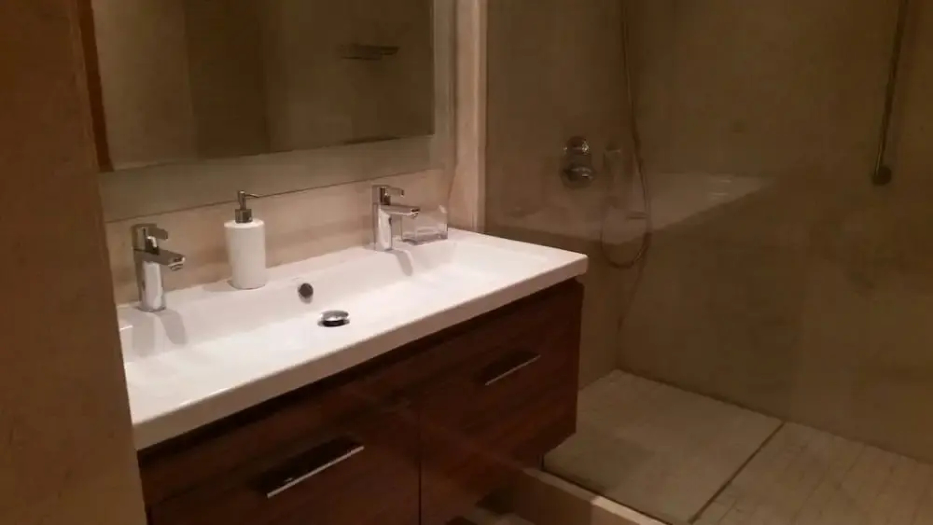 Appartement tres haut standing