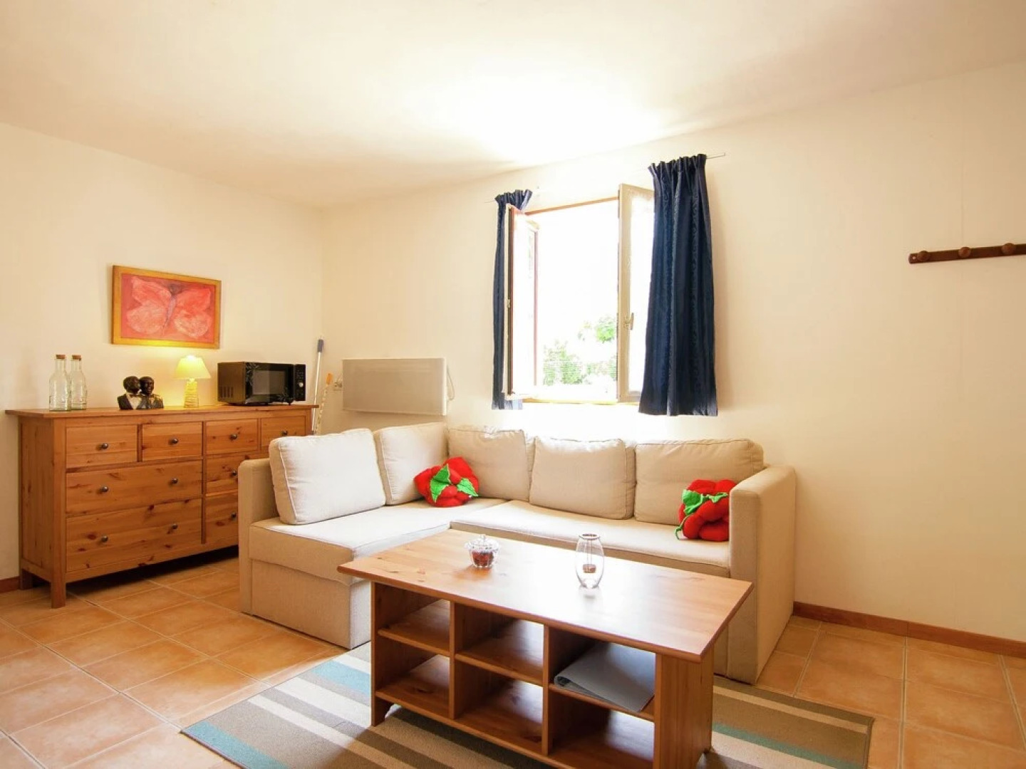 Charming Cottage with Pool in Vezac South of France