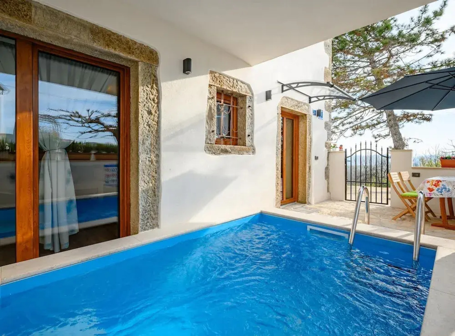 Beautiful Villa in Nature