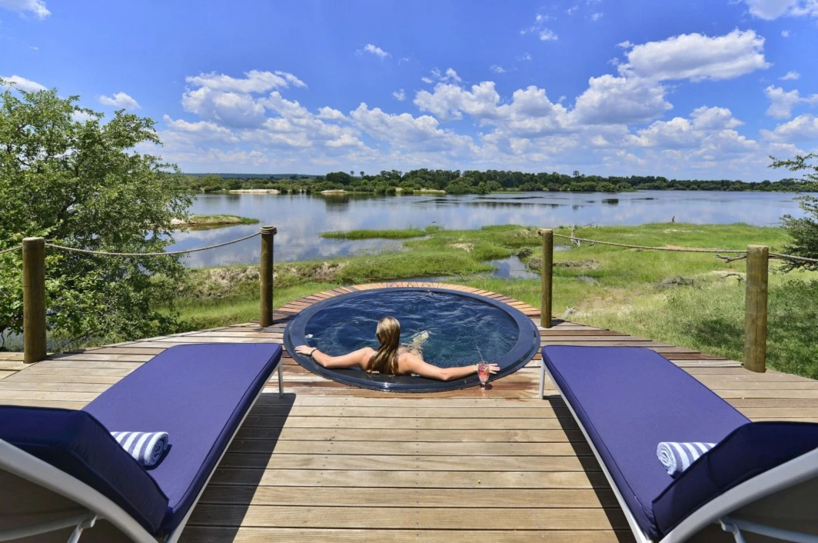 Victoria Falls River Lodge