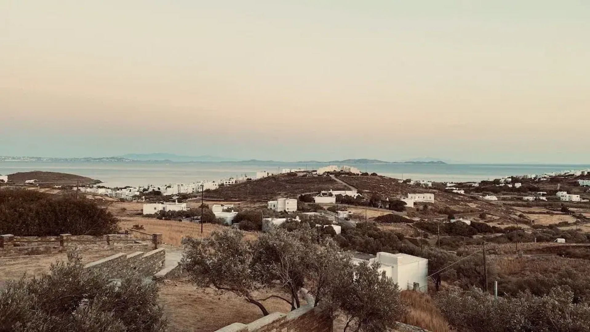 Luna D'agosto a Tinos