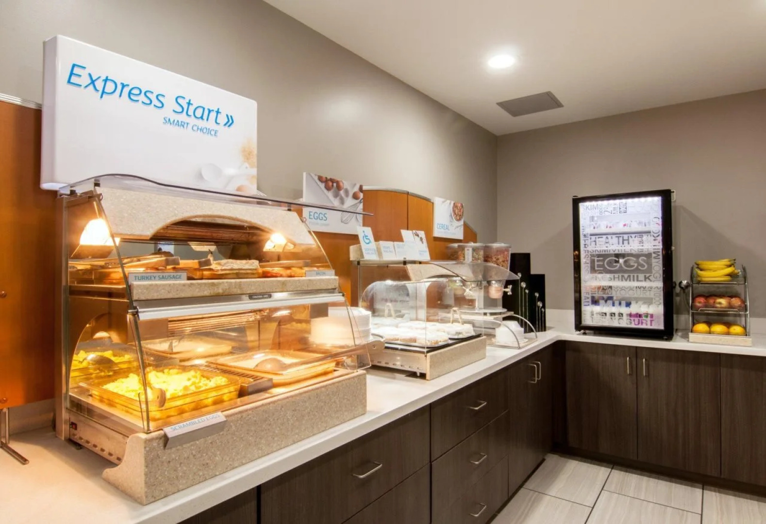 Holiday Inn Express Hotel & Suites Spence Lane by IHG