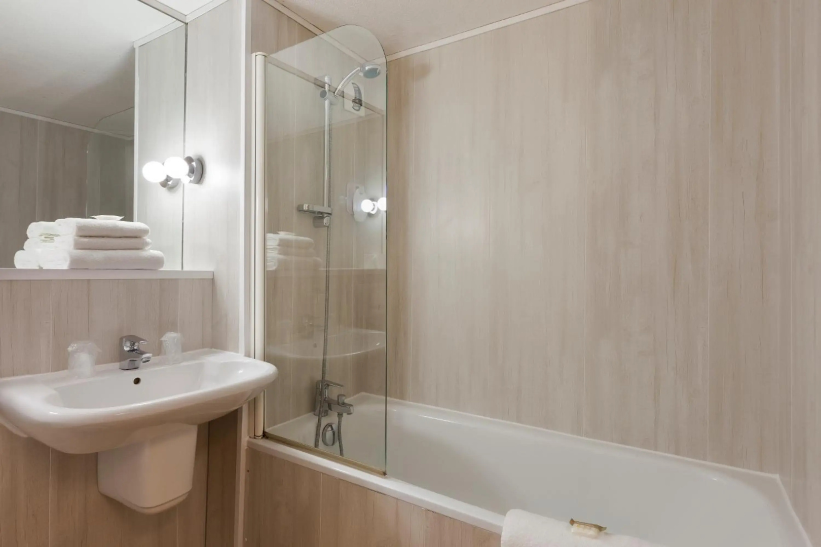 Comfort Hotel Evreux