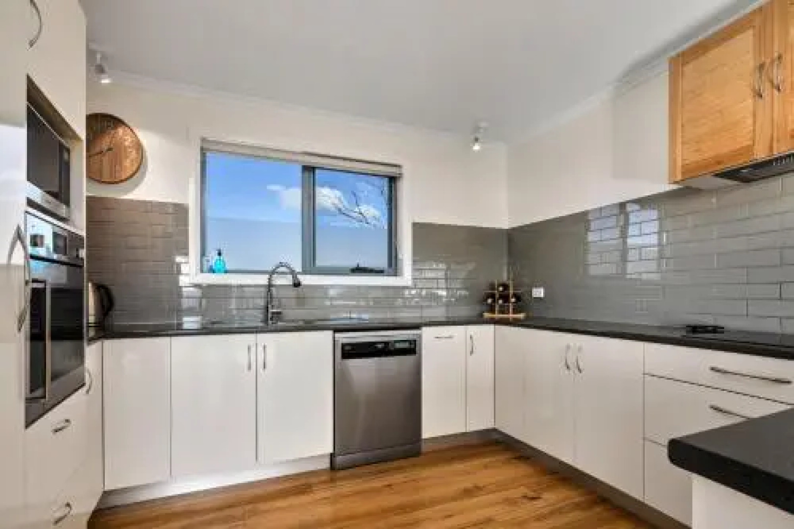 GRANITE BEACH HOUSE @ Bay of Fires