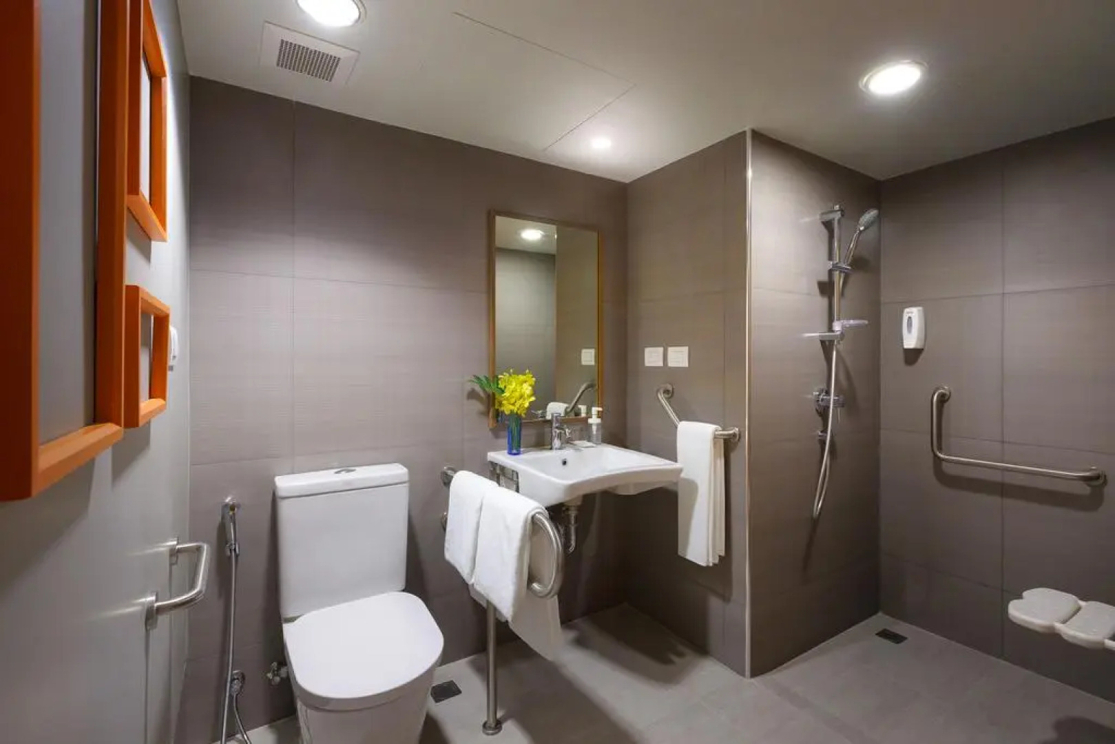 Tinidee Trendy Bangkok Khaosan