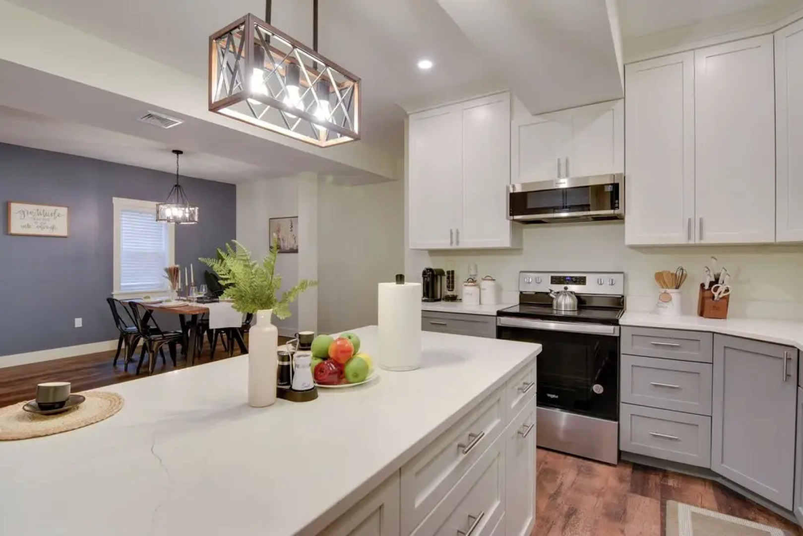 Dtwn Lititz Apt< Half-mi to Park!