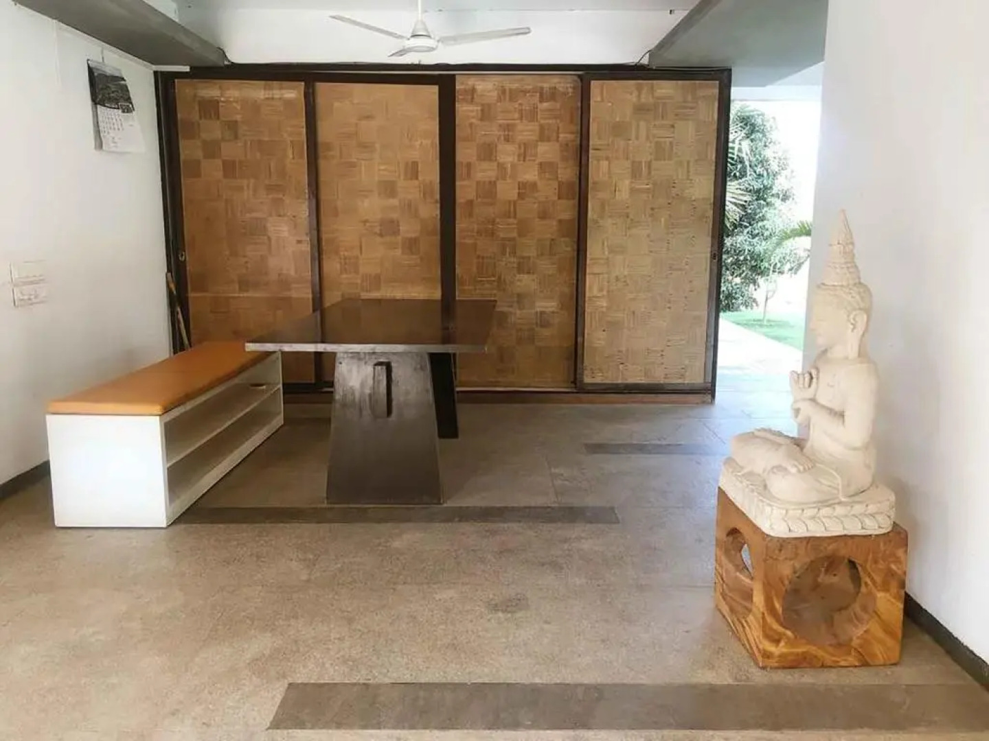 Oceanfront 4 bed private pool Gorai beach villa near Mumbai