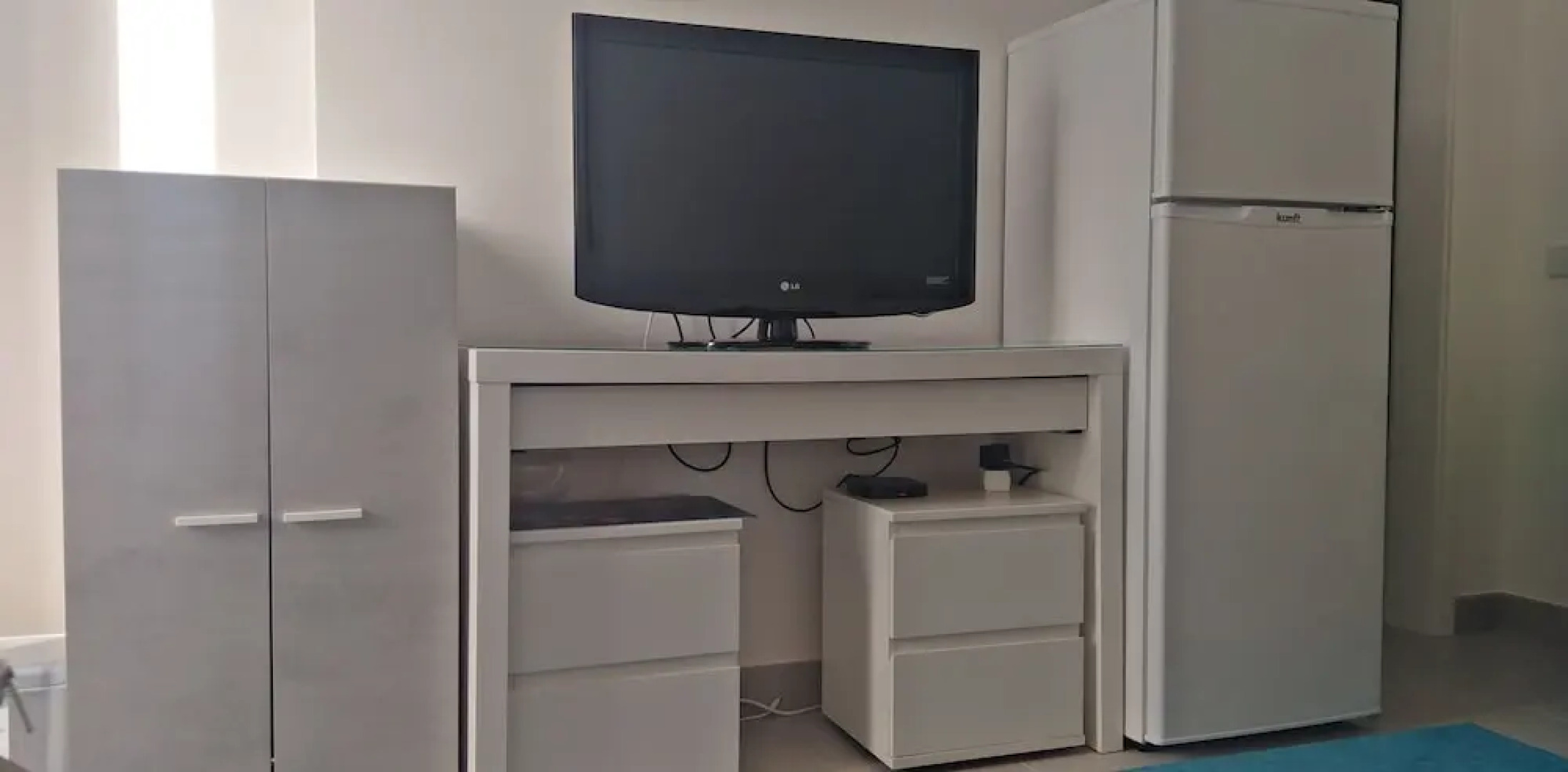 Studio Free Parking 300m Walking to Beach Burgau