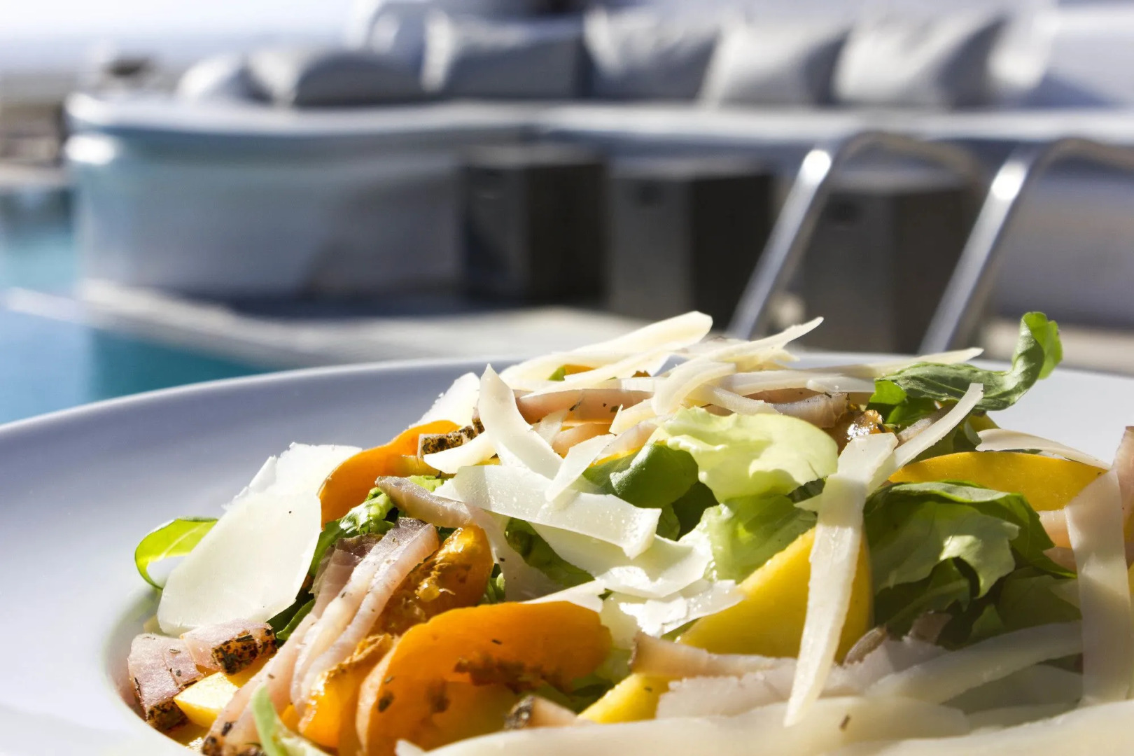 Flaskos Luxury Suites