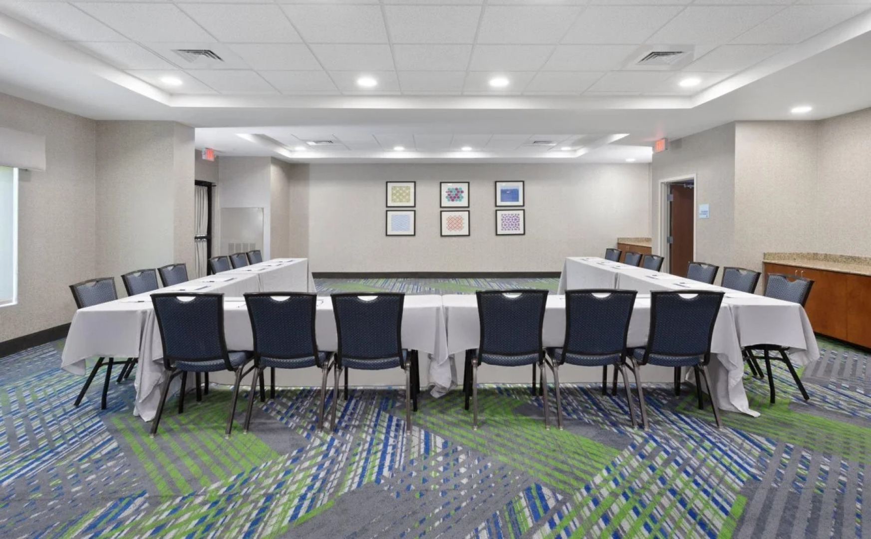 Holiday Inn Express Hotel & Suites Culpeper by IHG