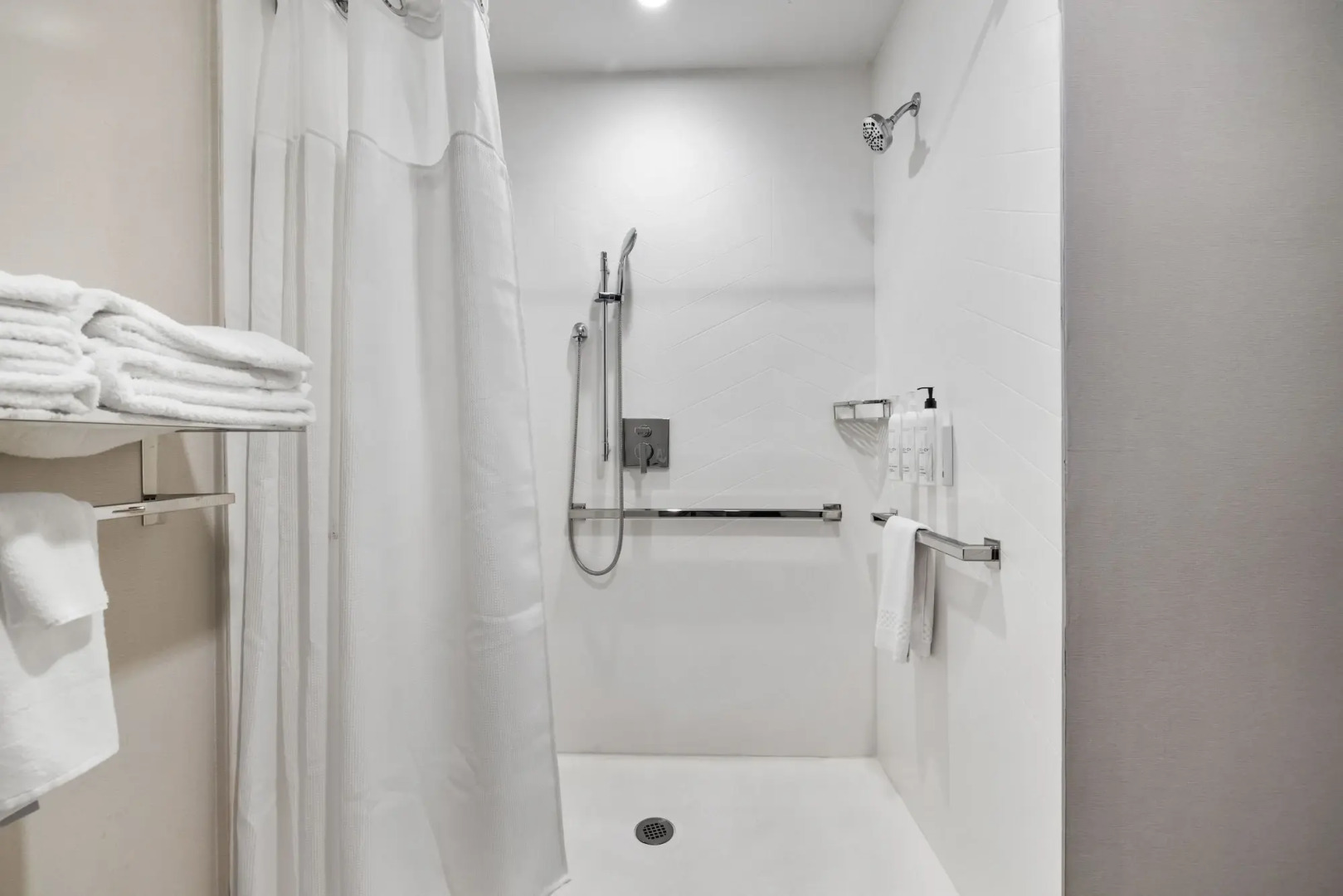 Fairfield by Marriott Inn & Suites San Francisco Airport Oyster Point Area