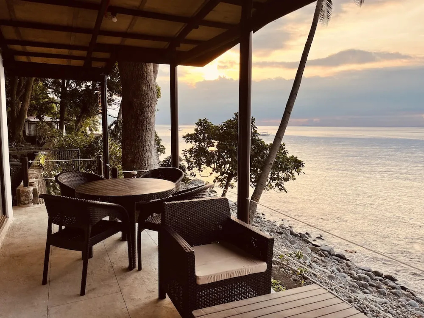 Villa Milagros Dive Inn Anilao