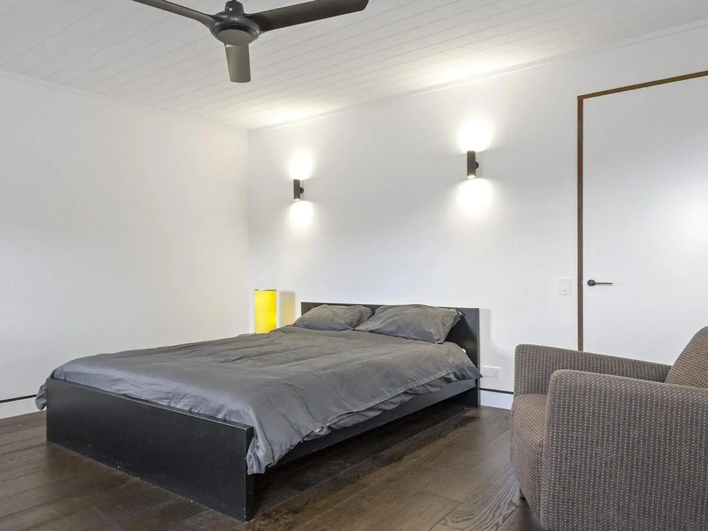 Horizons at Currarong - architecturally designed beach house