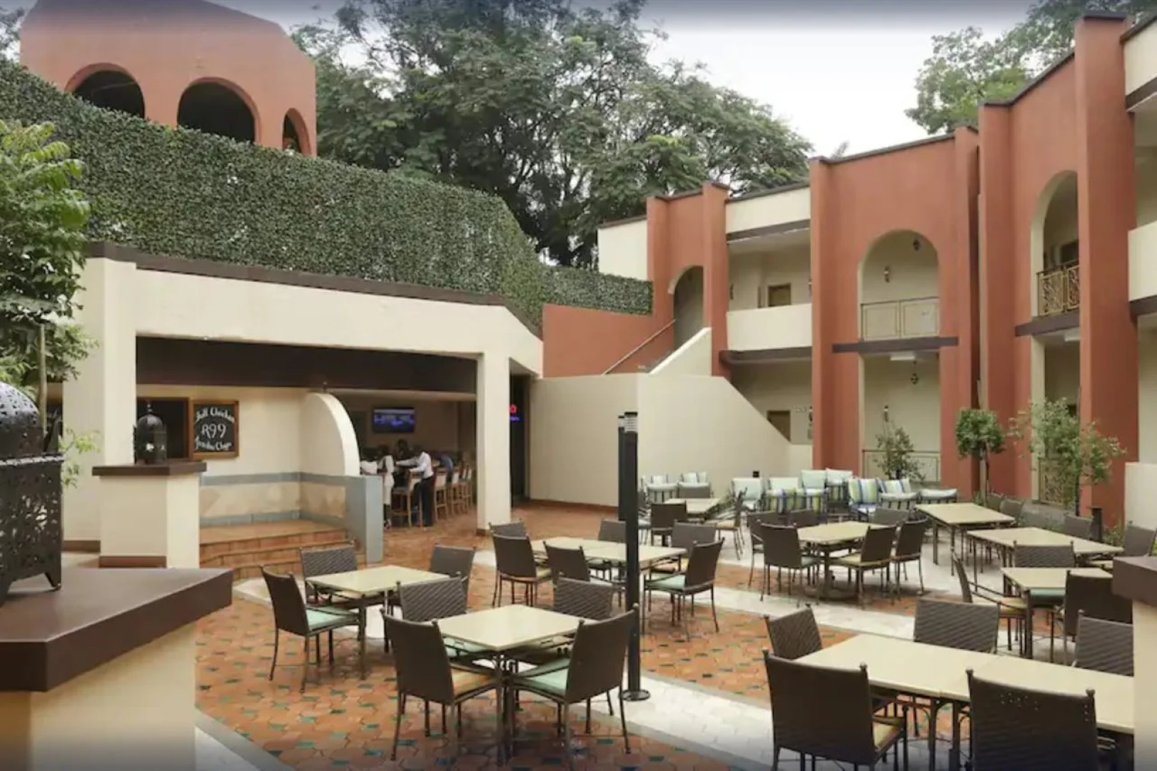 Peermont Metcourt Khoroni, Thohoyandou